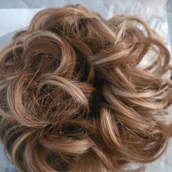 (NEW) Synthetic "Hair Bun" Extension (45g) - Picture 2 of 2